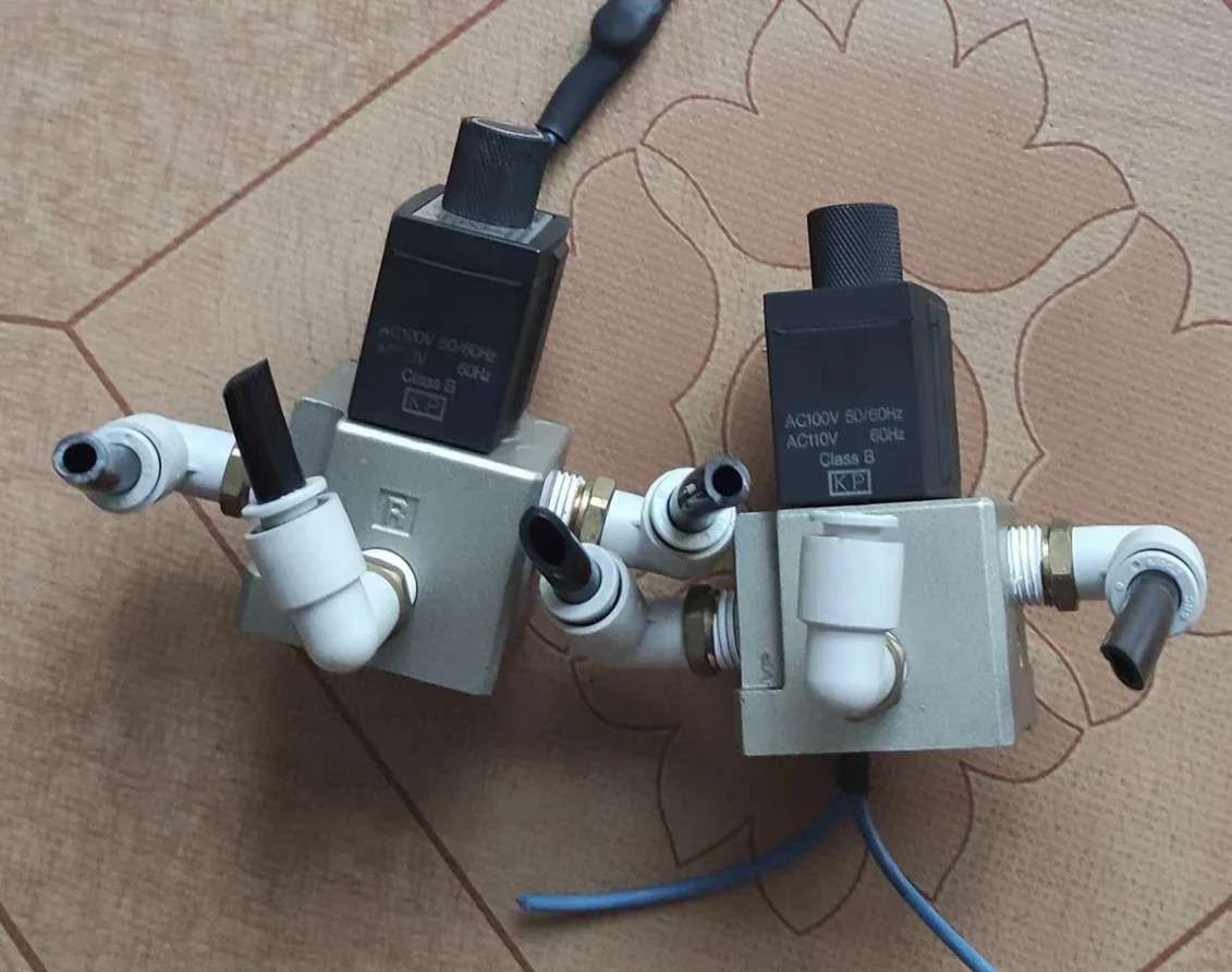 Second-hand three-way solenoid valve with pressure regulator VT317V AC100V