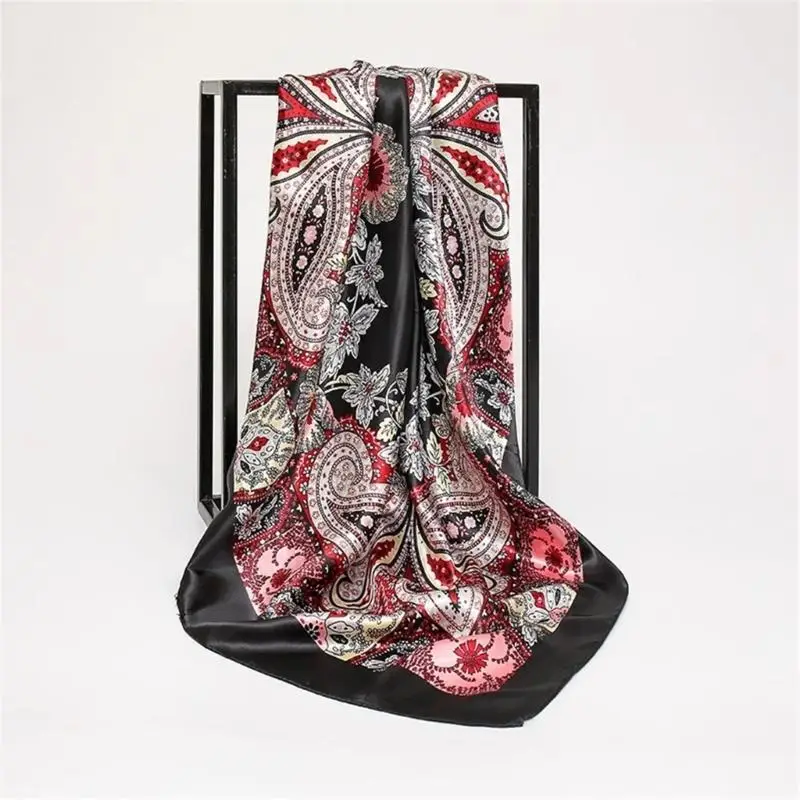 

A52E Classical Pirate Design Bandana Scarf Silk Like HeadScarf Comfortable Headwrap