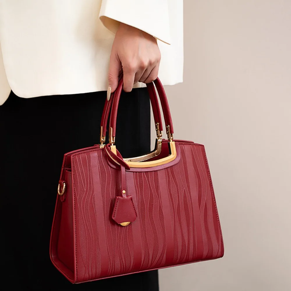 

New Crocodile Pattern Fashion Handbag Luxury Wedding Bride Bag Gift Necessary Striped Shoulder Bag