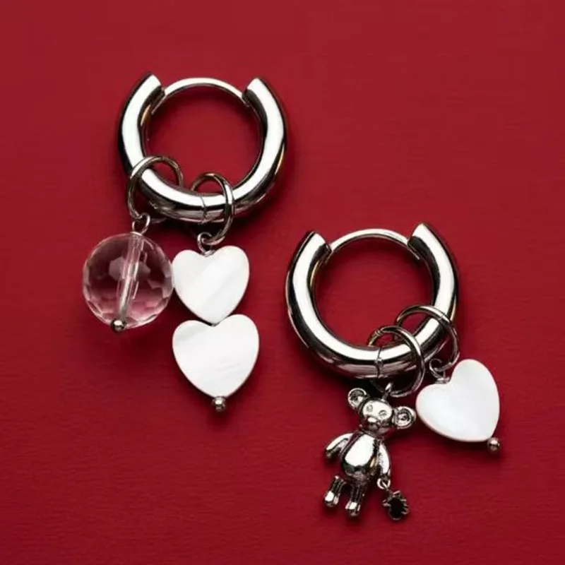 Retro New Trendy Geometric Stereo Little Bear White Shell Heart-Shaped Earrings for Women Asymmetrical Earrings Punk Jewelry