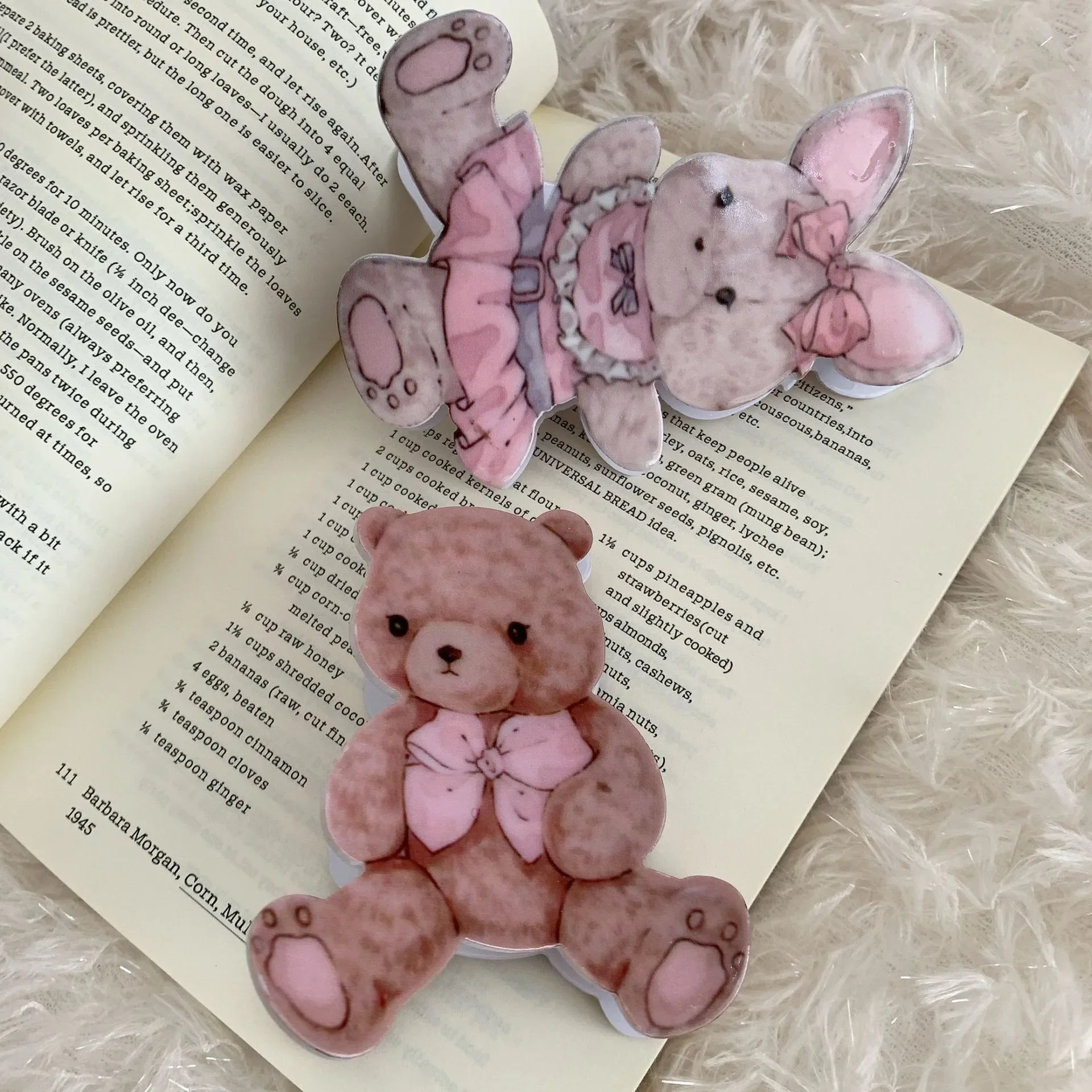 BYL Large Sweet and Cute Little Bear Little Rabbit Hair Clips Acrylic Material Bow Tie Hair Tie Crab ClipFemale Hair Accessories