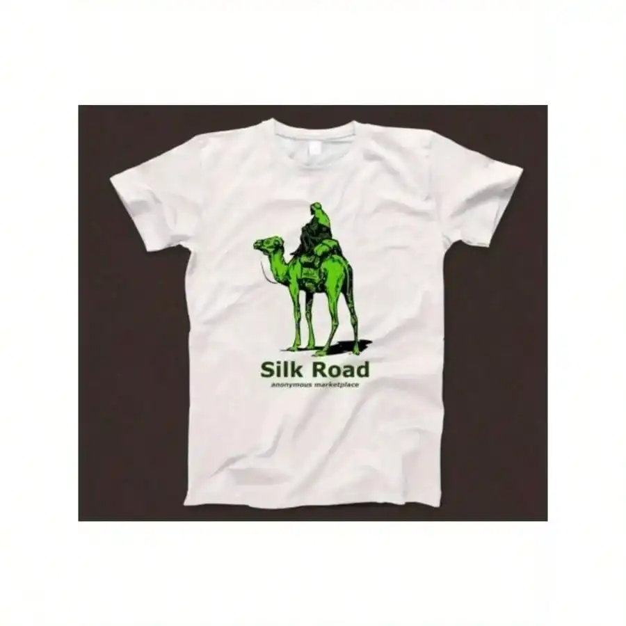 

Мужская футболка Silky Road Camel с рисунком — повседневная хлопковая летняя футболка с дизайном Bitcoin & Tor Network, белая, с круглым вырезом