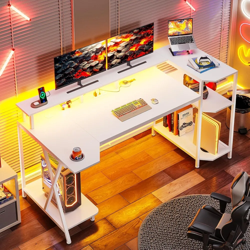 طاولة ألعاب بيضاء مقاس 55 بوصة مع أضواء LED ورف تخزين، ومكتب كمبيوتر مع حامل شاشة، ومنفذ طاقة وحامل أكواب
