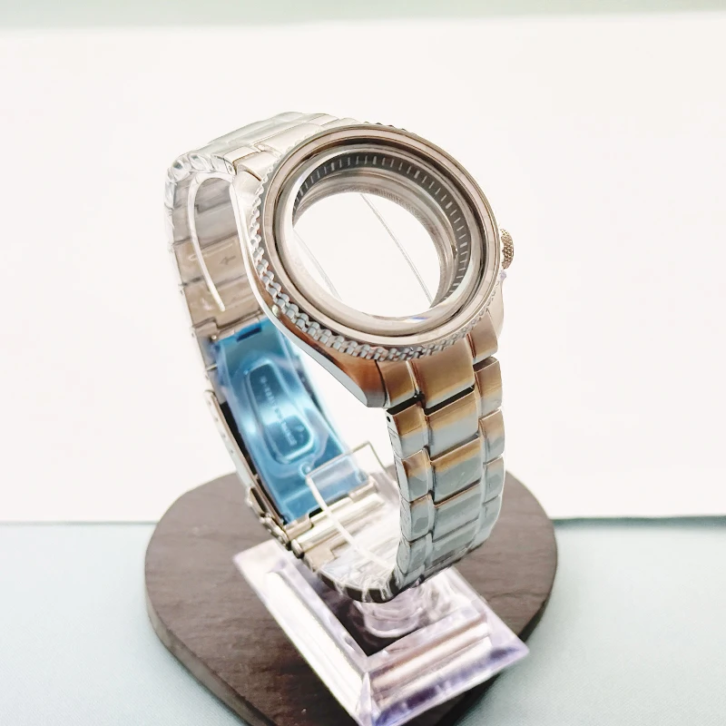 Customized 42mm SKX007 Watch Case with Strap Flat Sapphire Glass Fit for NH35 NH36 4R 6R 7S Movement 28.5mm Dial Men Watch Case view 4