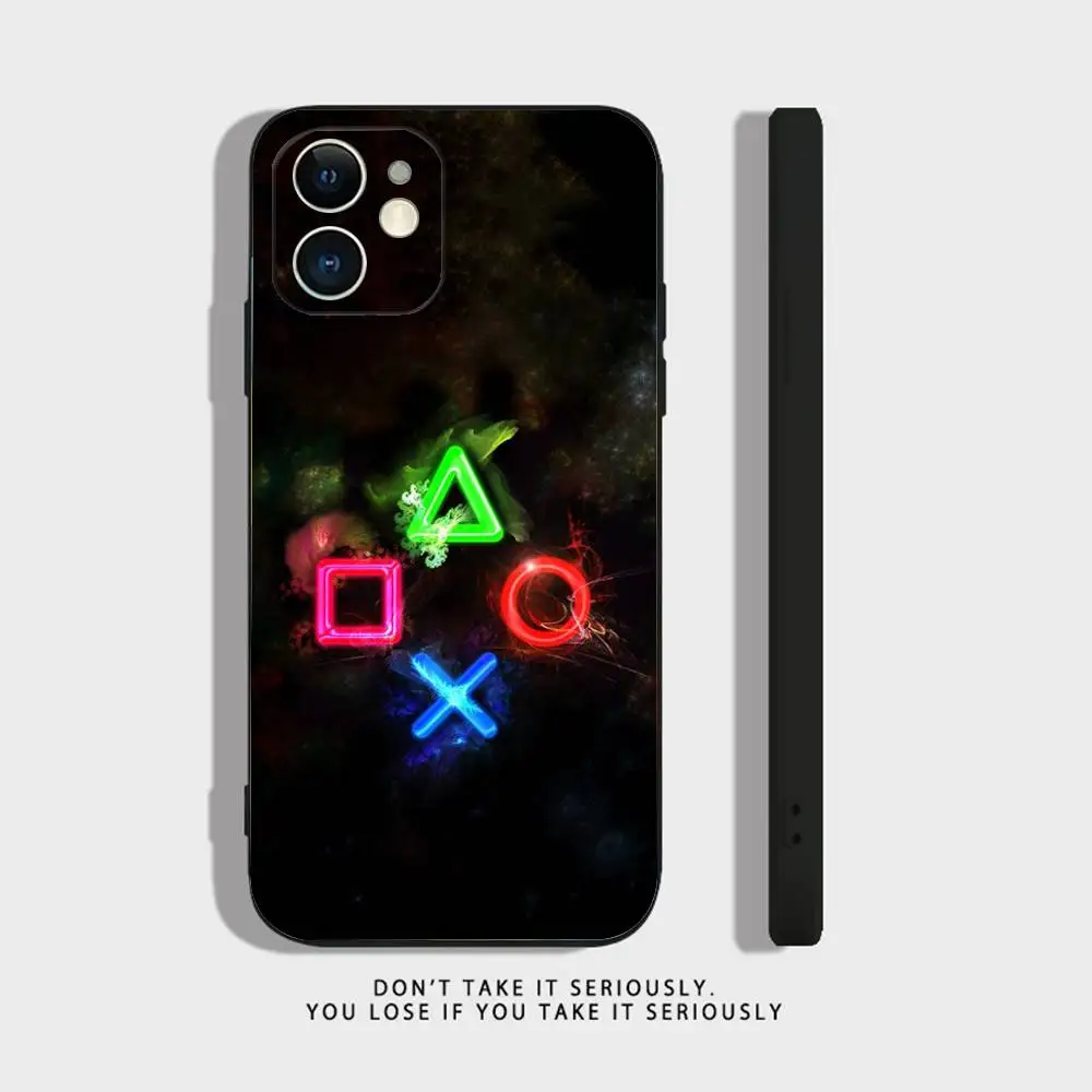 حافظة هاتف لوحدة التحكم في الألعاب Gamepad Play لهاتف iPhone 16,15,14,13,12,11,Pro,X,XS,Max,XR,Plus,Mini Soft Silicone Black مقاومة للصدمات