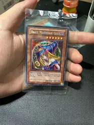 Yu Gi Oh Secret Rare/SER TCG Dark Magician Girl (MFC-000) Gioco da tavolo Collezione regalo inglese Carta giocattolo (non originale)