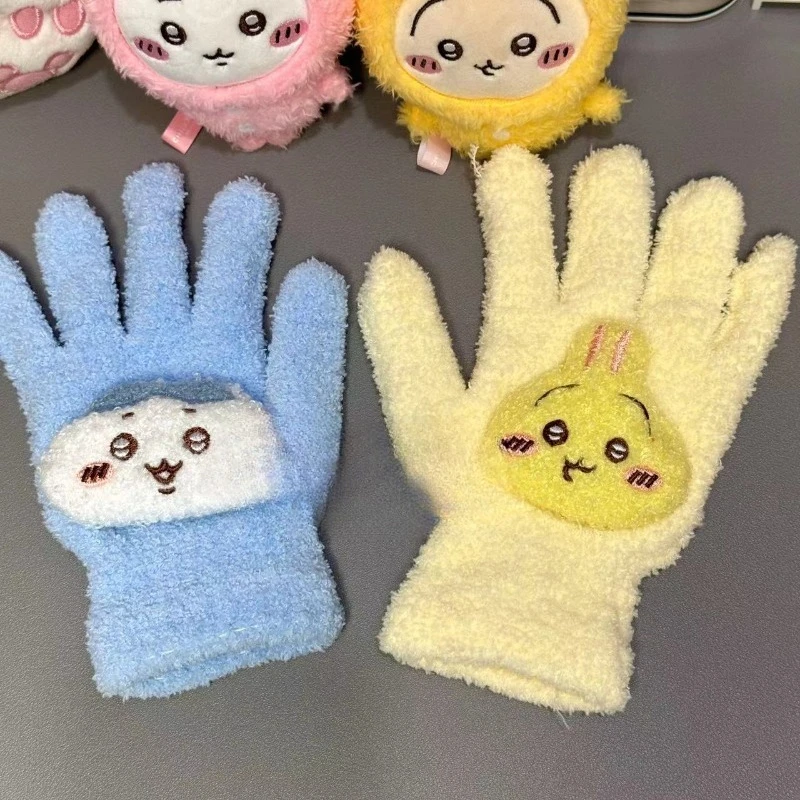 Kawaii Chiikawa Simpatici guanti in pile di corallo Peluche di cartone animato Caldo e antigelo Autunno e inverno Studente Ciclismo Regali per ragazzi e ragazze