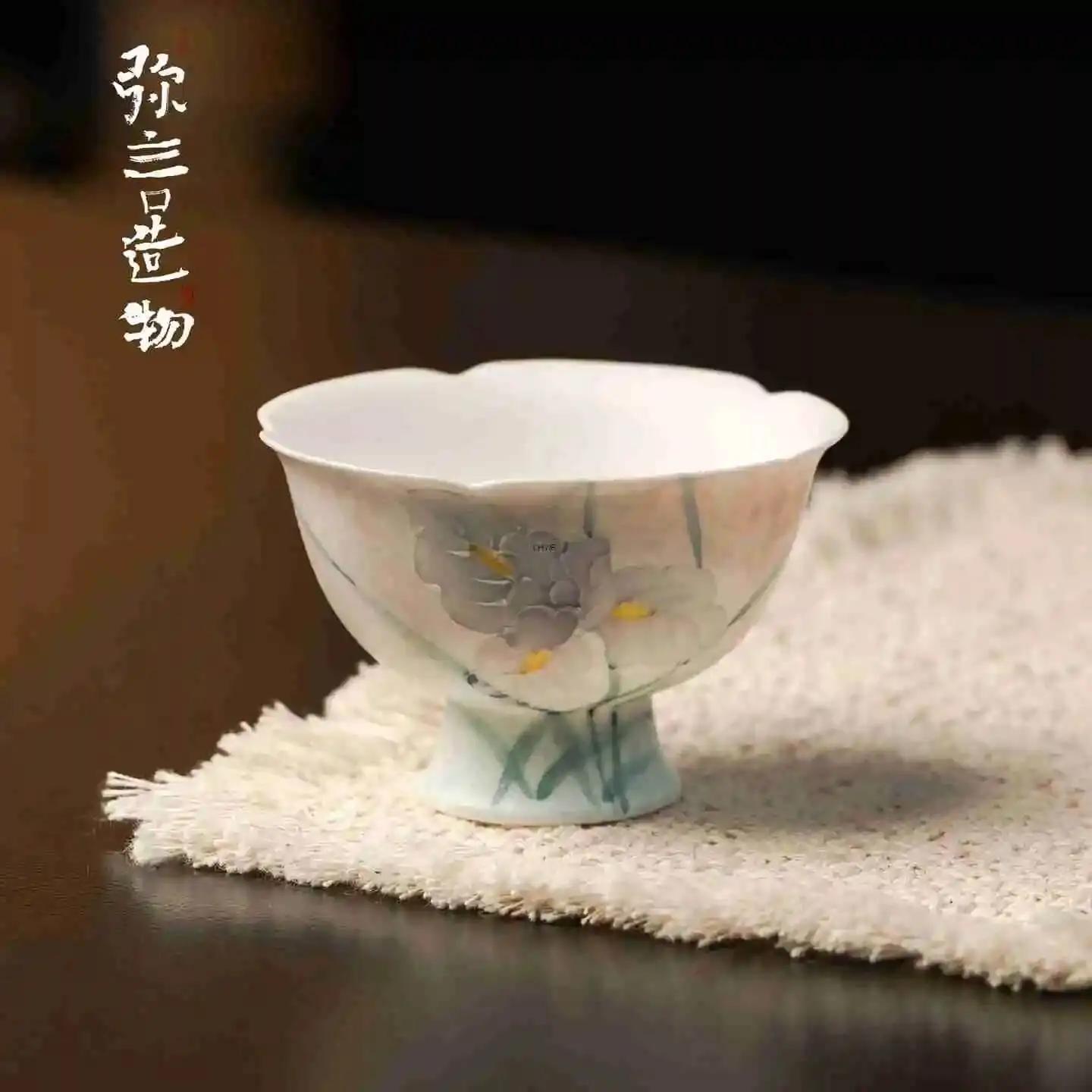Hand-painted Iris And Primrose Home-use Kung Fu Teacup Floral-rimmed Ceramic Tea Cup, Personal Use Tea Cup Чайная чашка