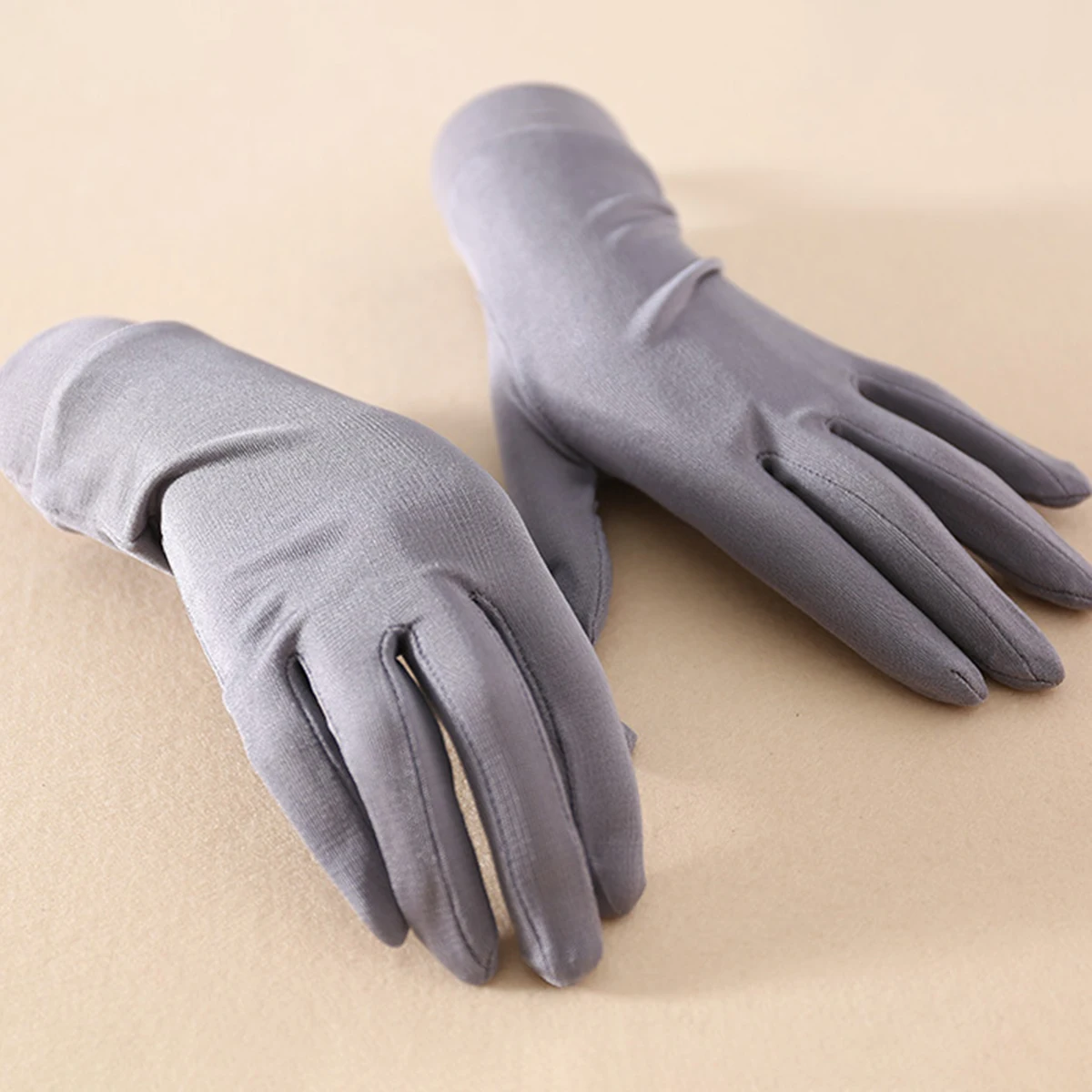 Guantes de seda morera con forro cálido, adecuados para esquiar y ciclismo, guantes hidratantes para dormir de cinco dedos, conducción transpirable