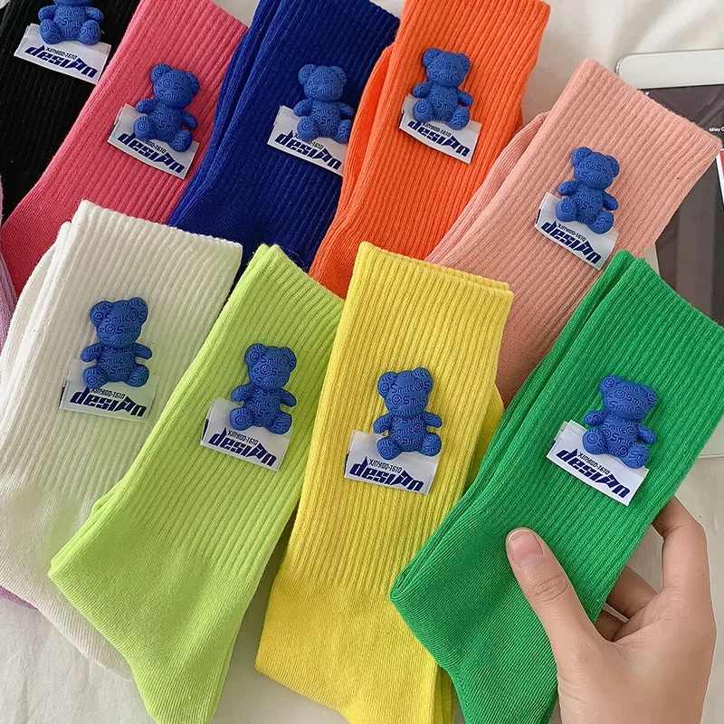 2 Paar Frühjahr und Sommer Mid-Tube Socken für Frauen alle Baumwolle schwarz weiß blau Bär Stil atmungsaktiv lässig