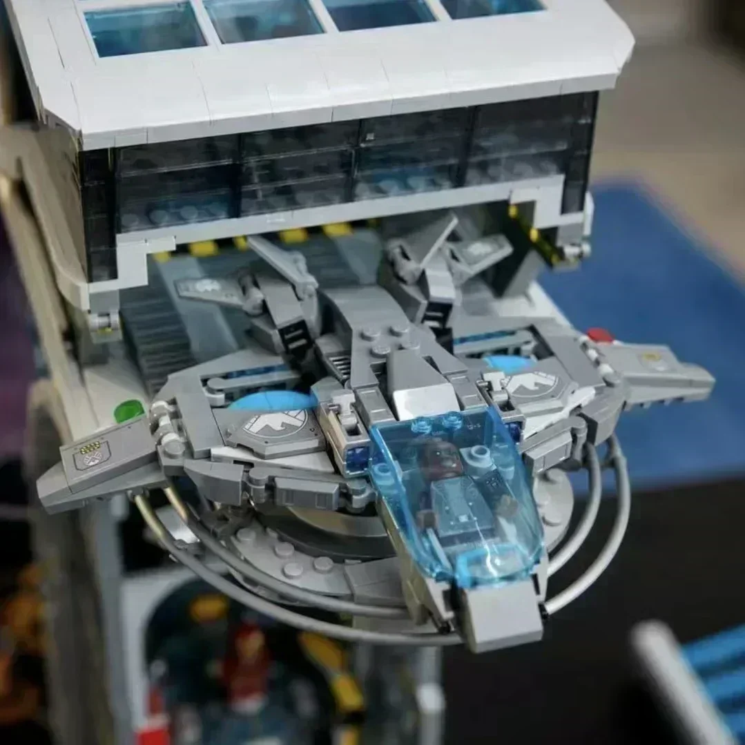 5201ピース アベンジャーズ タワー モジュラーモデル 組み立てブロック スーパーヒーロータワー 建築玩具 男の子向け クリスマスプレゼント