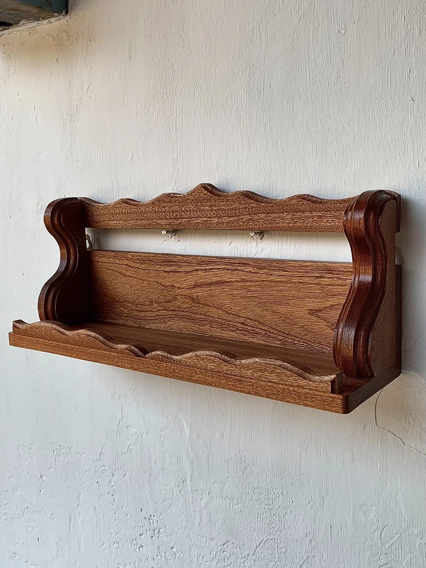 Black gold sandalwood vintage wall rack kitchen condiment rack display rack