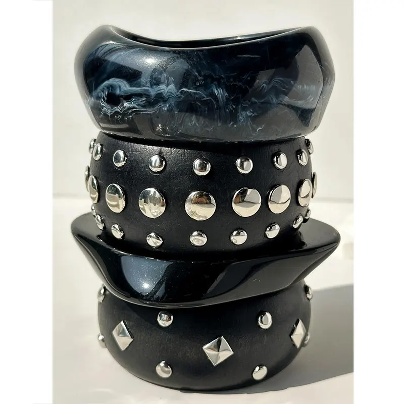 Übertrieben Mode Geometrische Unregelmäßige Schwarz Färben Harz Armband Silber Nieten Holz Armreif Vintage Trendy Schmuck 2026 NEUE