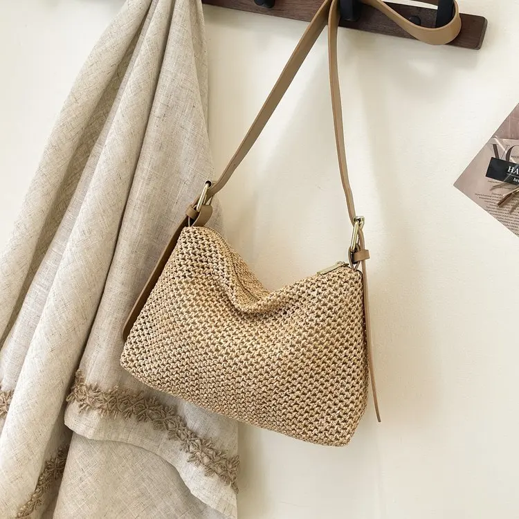 

2025 Summer Woven Straw Tote Bag Women Eco-Friendly Beach Bag Boho Chic Vacation Essential for Seaside Travel Pool Party Market