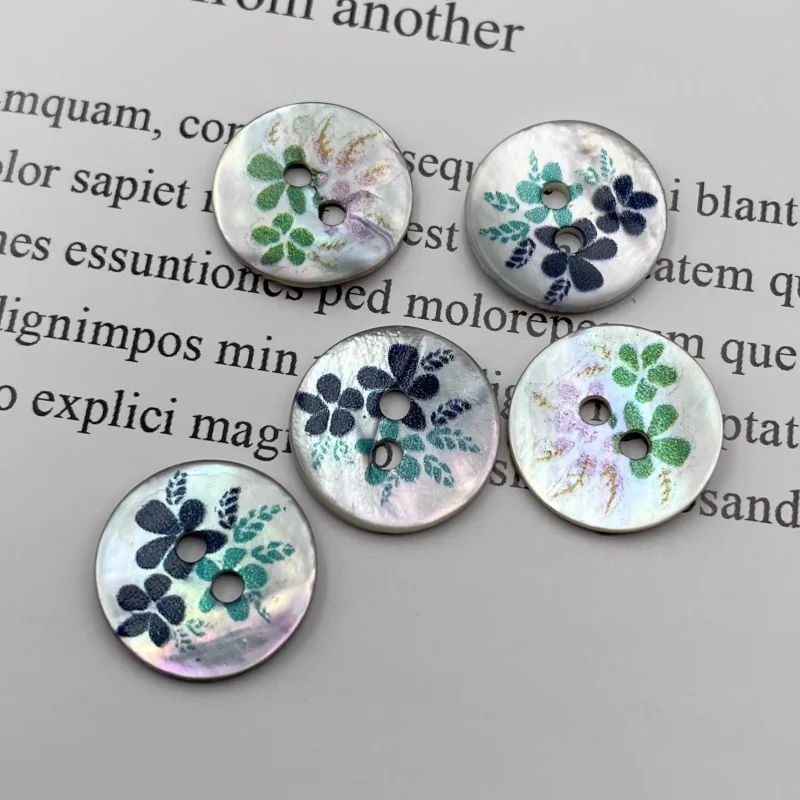 

Ma's shell print blue and green buttons, pure natural shell buttons, cardigan buttons, two flat eyes, cute exclusive design