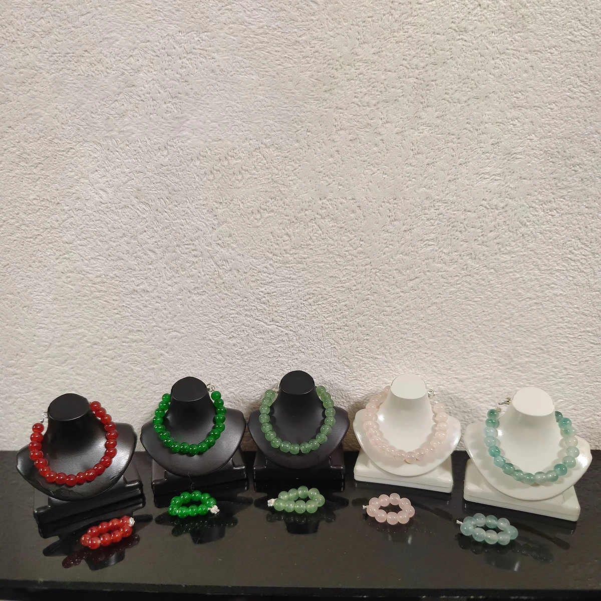 

Ювелирные аксессуары для кукол 1/6, элегантное изумрудное ожерелье/красное коралловое ожерелье с магнитной застежкой, эластичный браслет для куклы BJD 30 см