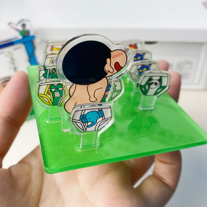 Crayon shin chan anime figuras dos desenhos animados criativo chang roupa interior suporte diy brinquedo bonito acrílico ornamentos de mesa menino menina presente do miúdo
