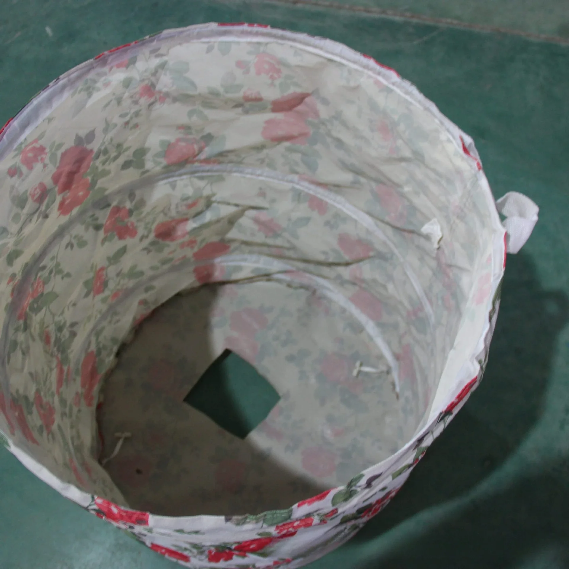 Garden trash bin, leaf bin, spring trash bin,