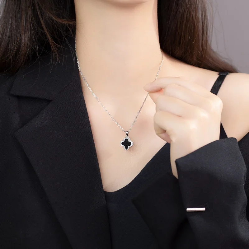 Bracelet Hand String Minsheng Double-Sided Four-Leaf Clover Necklace Women's Woolen Chain Korean-Style Ins Design Clavicle Chain