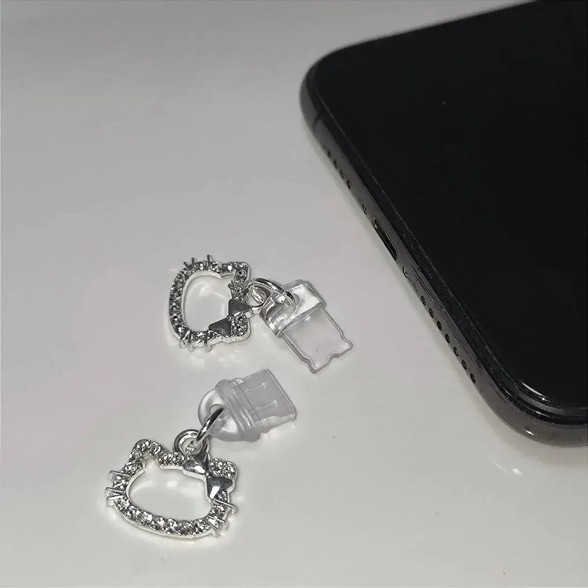

new cute Kawaii Hello Kitty Dust Plug Anime Cartoon Mobile Phone Universal Dust Plug IPhone Type-c Mobile Phone Pendant Jewelry