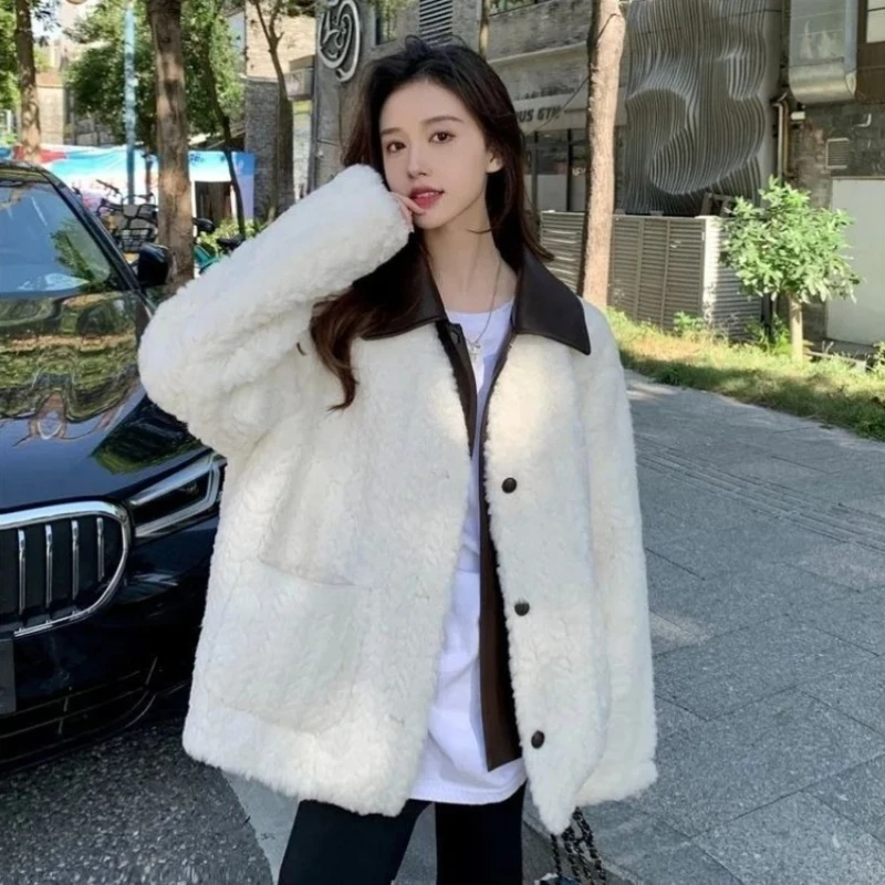 

Women's Faux Lamb Fur Coat 2025 Korean Style Fake Two Piece Design PU Leather Collar Warm Thick Winter Fluffy Jacket
