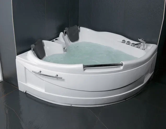 1.5M acrylic surf massage spa double thermal insulation triangle asymmetrical special-shaped bathtub