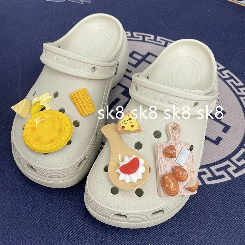 Schöne Cartoon Lebensmittel Schuh Charms für Krokodile Designer DIY niedlichen Brot Clogs Schnalle All-Match Mode Vintage Accessoires