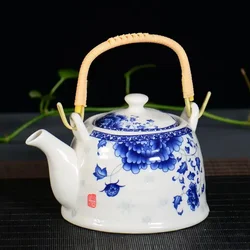Blue and White Porcelain Tea Pot Beam Kettle Japanese Teapot Clay Yixing Teapots Coffee Teapot for Tea in Cup Samovar Gaiwan Bar