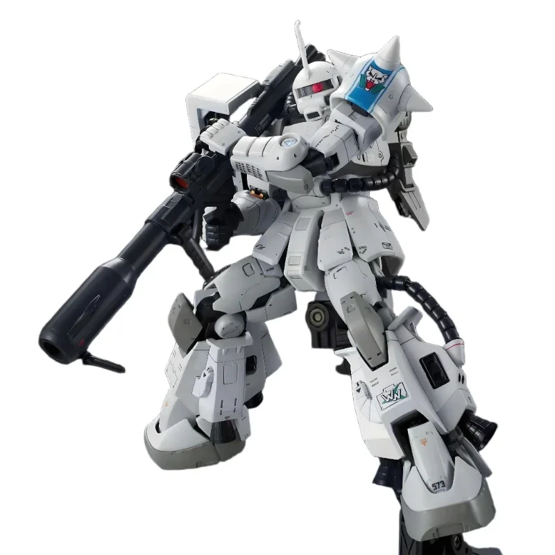 En Stock Bandai Original Gundam RG 1/144 MS-06R-1A Lobo Blanco Zhagu modelo de ensamblaje coleccionar regalos de vacaciones adornos figura Mecha