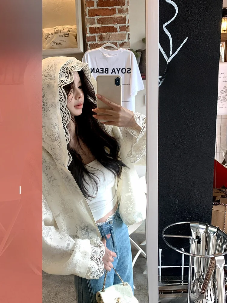 

Летнее женское пальто свободного кроя с кружевной вышивкой, капюшоном и длинными рукавами, с защитой от солнца, на молнии, с V-образным вырезом, цветное