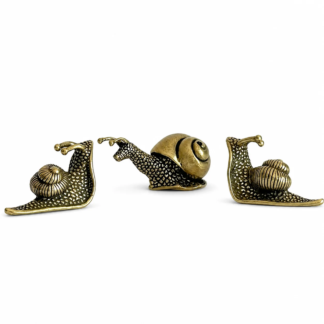 3PCS Vintage Brass-Tone Snail Statue – Mini Metal Spiral Shell Ornament for Home, Garden, Desk & Shelf Decor