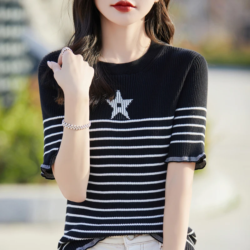 116O-Neck Short Sleeve Knitted Sweater Shirt for Women Summer Black White Striped Pullover With Star Front Korea Fashion Tops