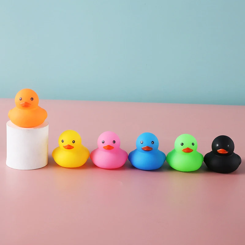 1*Kids Toys Cute Colored Little Yellow Duck Baby Gift Bathroom Rubber Yellow Duck Beach Playing Water Kawaii Squeeze Float Ducks