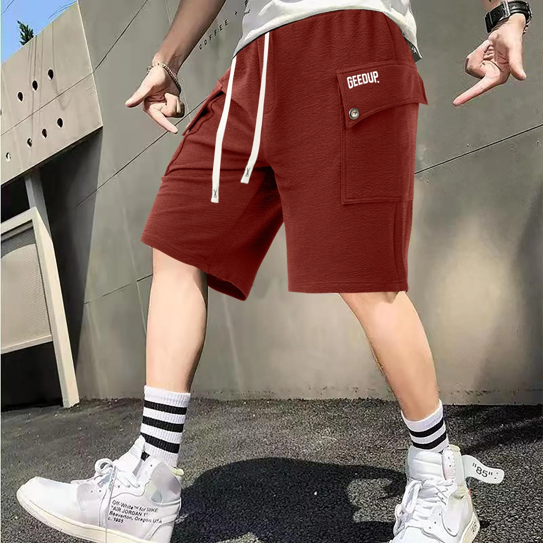 Men's 2025 Casual All-Match Shorts Summer Comfort Elastic-Waisted Fashion Pocket Street Sports Quarter Pants Beachwear