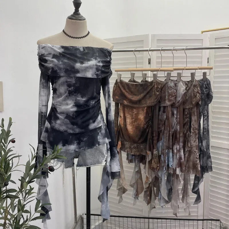Top de malla con un hombro descubierto para mujer, camisa plisada de manga larga con estampado Tie Dye Retro, moda urbana Y2K, Sexy, 8003