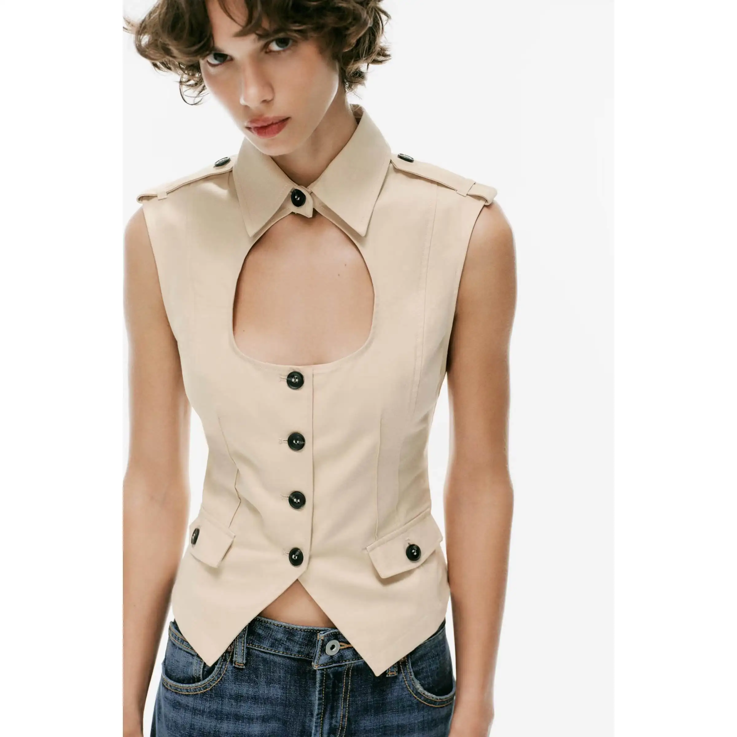 Fashionable ZR Windbreaker Fabric Top for Women Standard Fit Polyester Material Spring/Summer Season Regular Sleeve Style