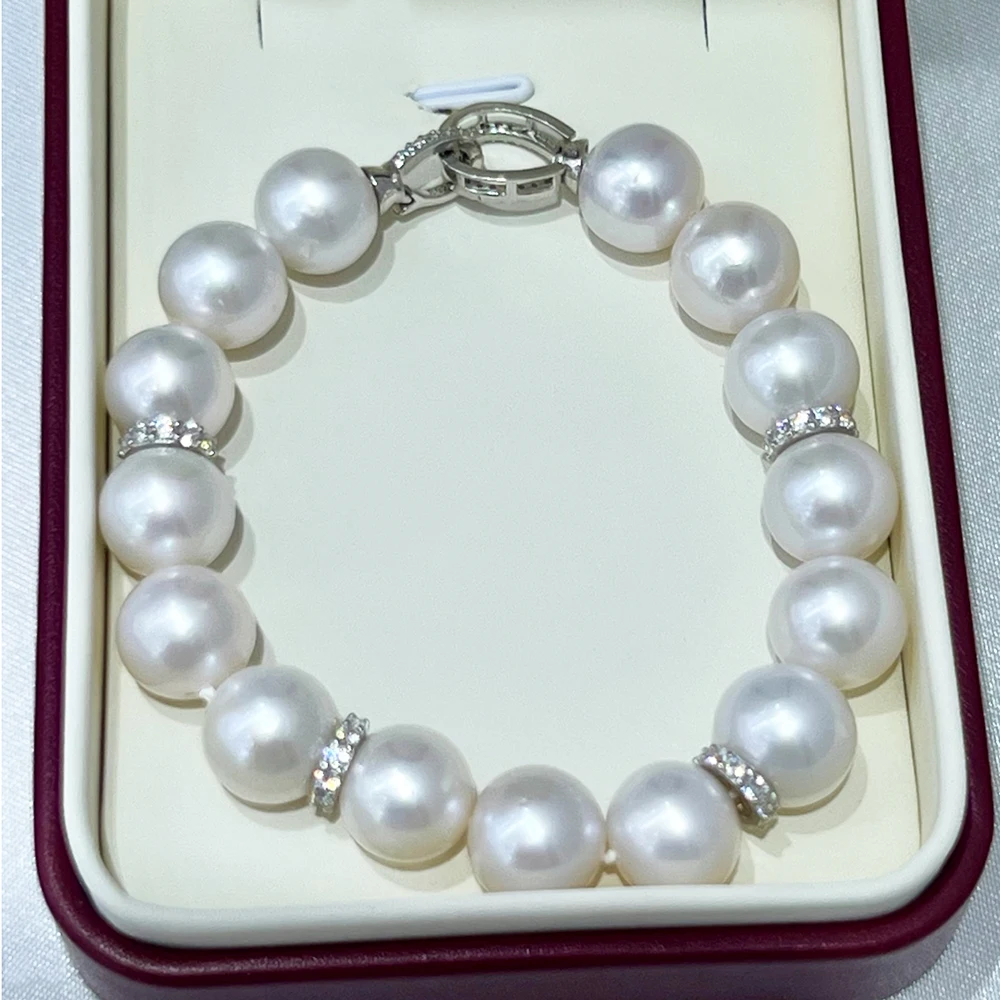 10-11mm Big Size Real Pearl Bead Bracelet for Women with high luster Natural Freshwater White Pearls and elastic cord to prevent