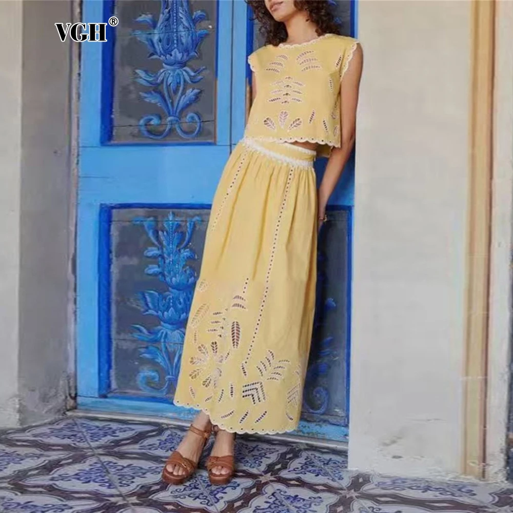 

VGH Solid Hollow Out Slimming Two Piece Sets For Women Round Neck Sleeveless Short Top High Waist Long Skirt Casual Set Female