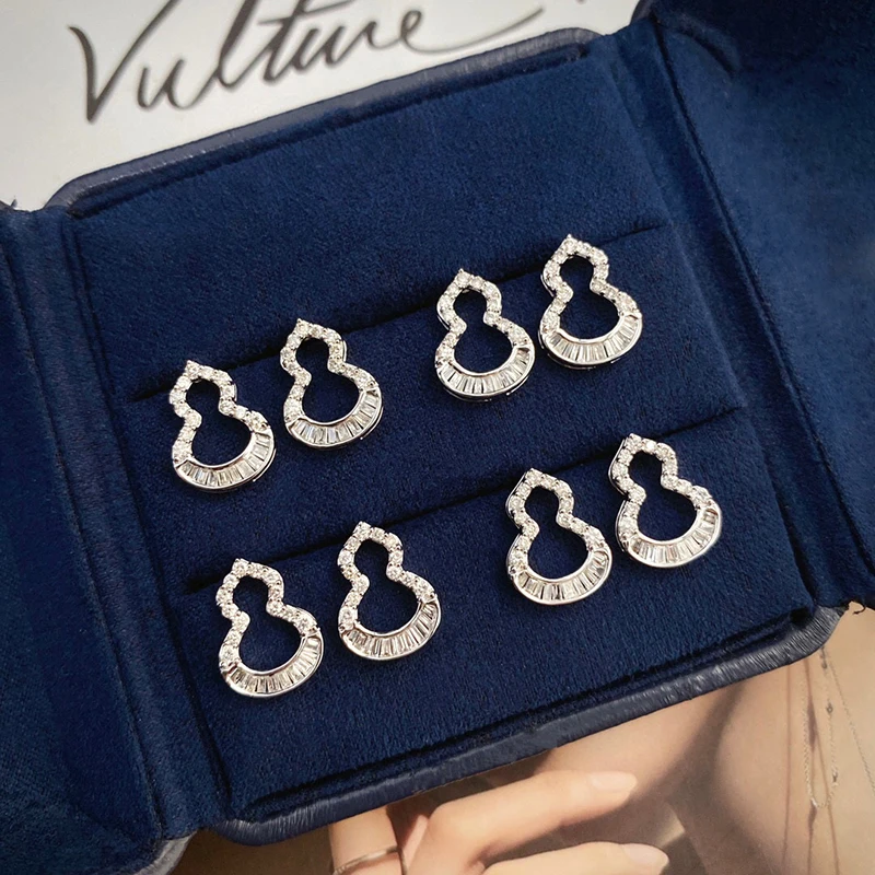 KUGG 100% orecchini in oro bia - Diamond Stud Earrings recensione e prezzo