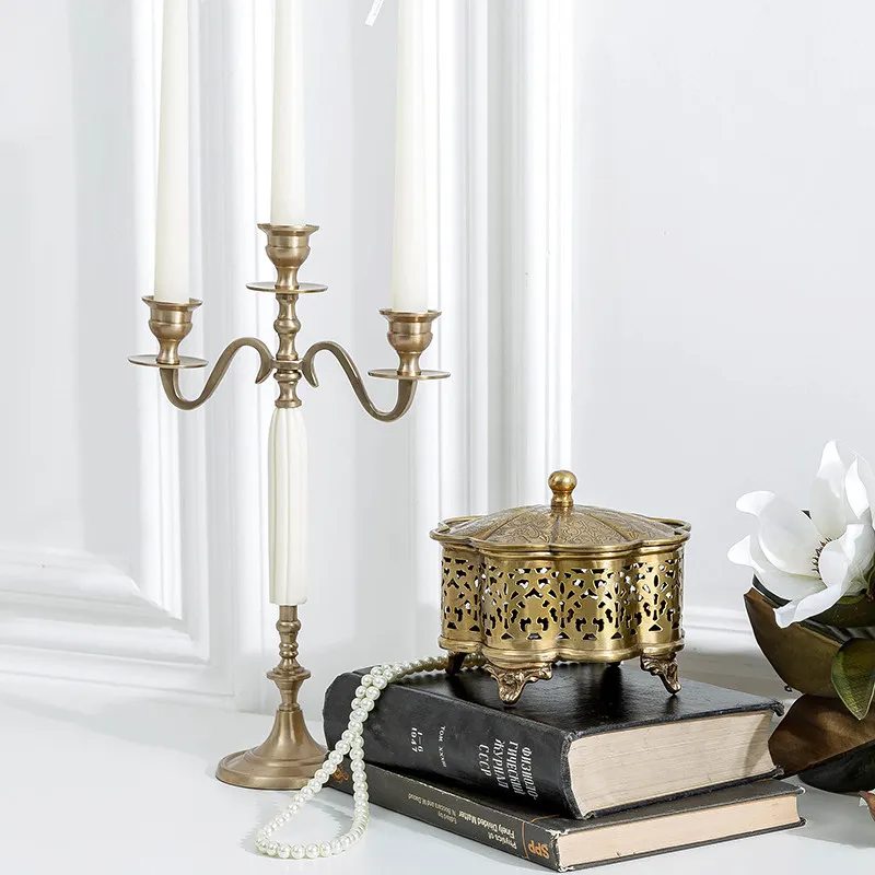 Mia Home Furnishing European-style imported Nordic American brass candle holder decoration retro dining table fireplace