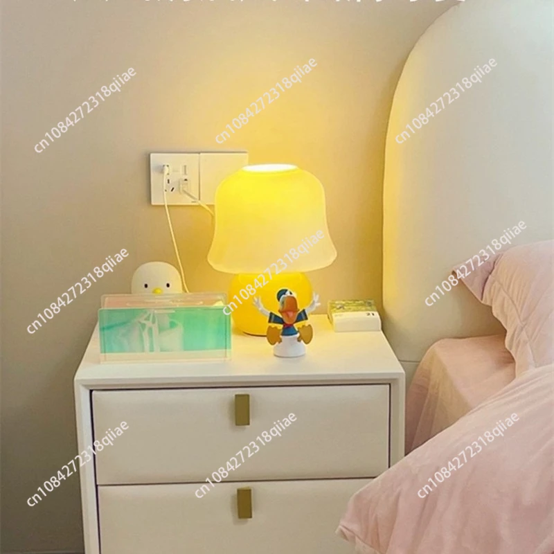 French cream table lamp mushroom medieval glazed living room atmosphere decoration bedroom bedside lamp classy