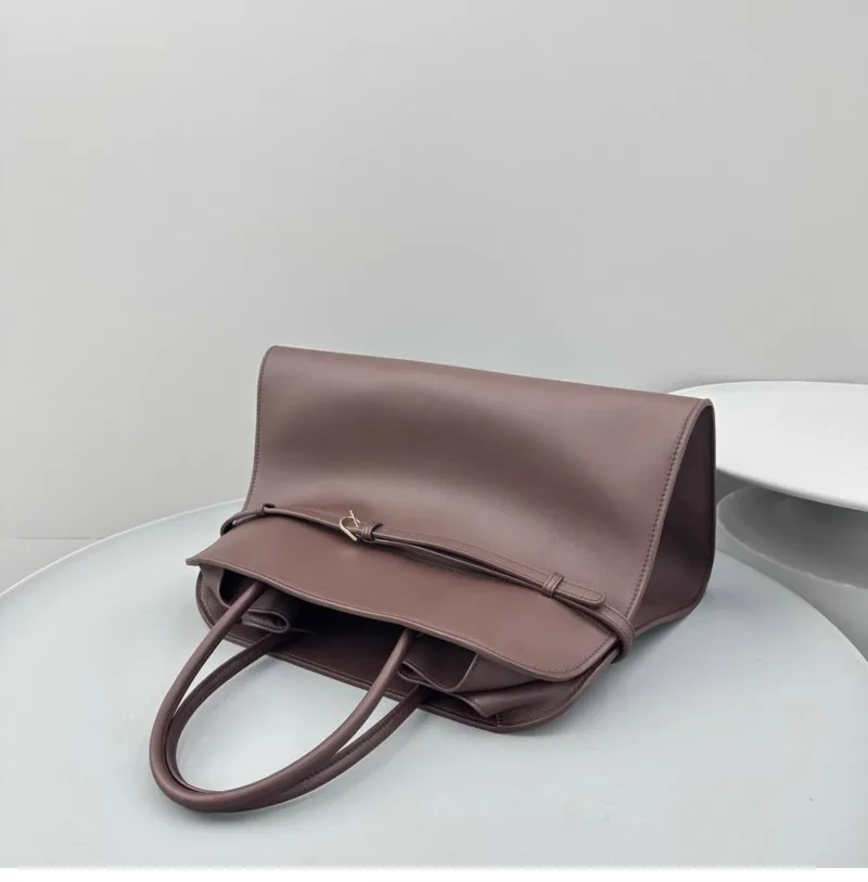 Tote Large Capacity Commuter Bag Cowhide Niche Shoulder Handbag Large Soft