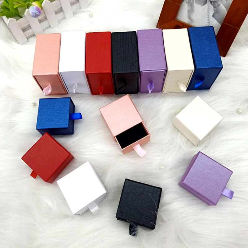 Cajón de papel Kraft grueso para joyería, caja de embalaje, anillo, collar, pulseras, pendientes, estuche de regalo, contenedor con esponja en el interior