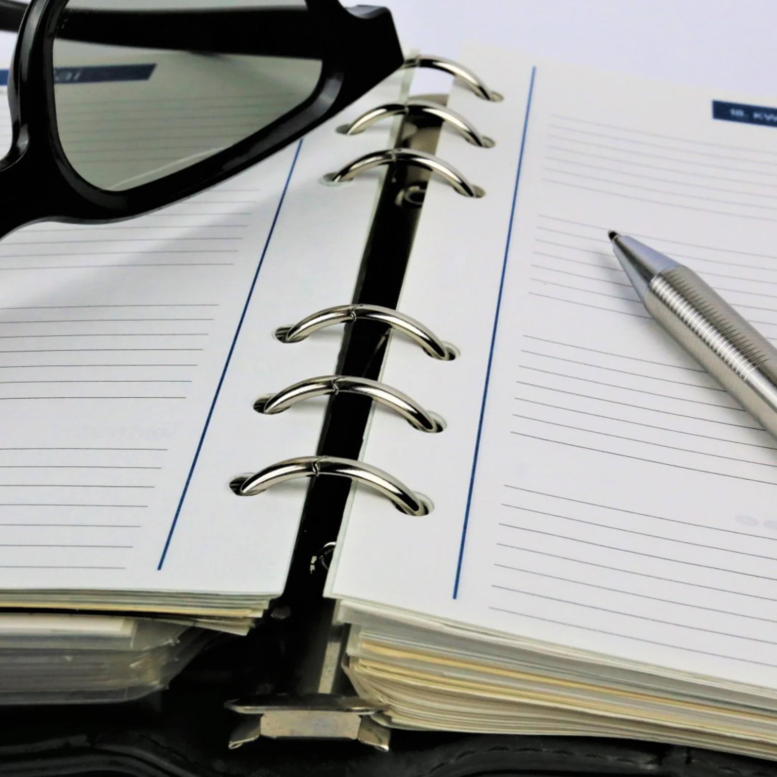 

50 pcs Binder Iron Material Smooth No Burrs Scrapbook Office School Use Book Binder Rings Loose Leaf Rings Keychain Circles