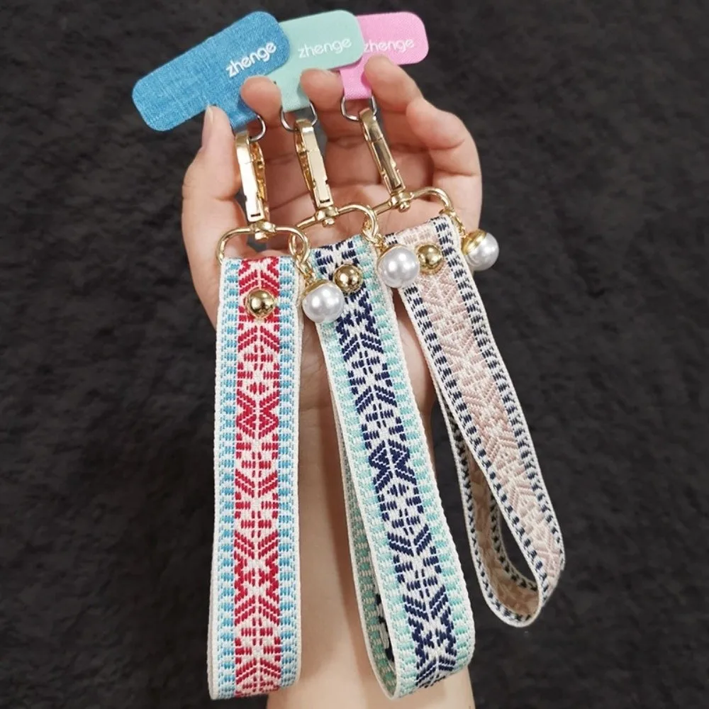 

Retro Patterned Mobile Phone Strap Pearl Anti Loss Cell Phone Chain Metal Buckle Short Mobile Phone Lanyard New Year Gift