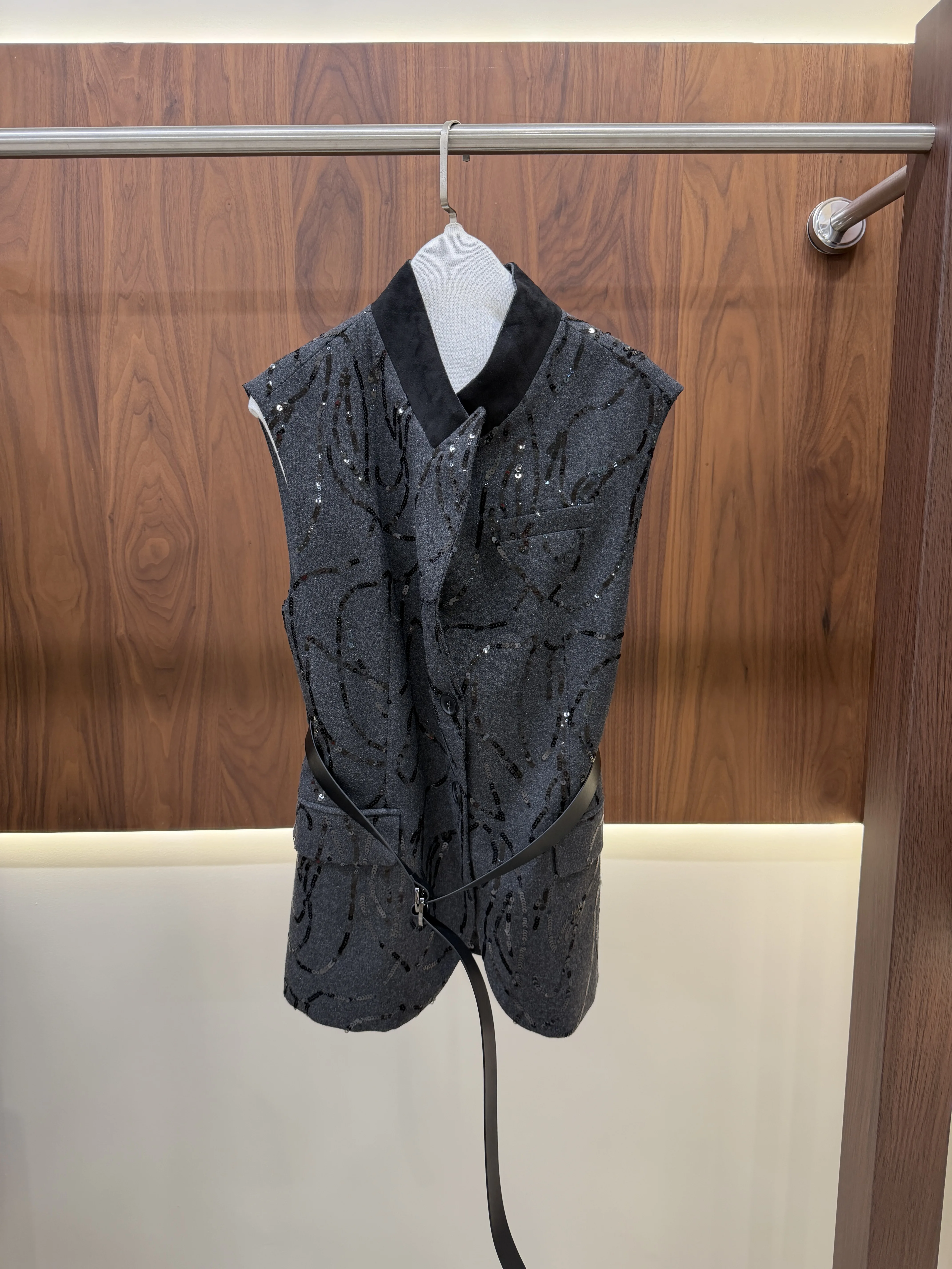 2026 Fall New Arrivals: High-Quality, Fashionable, Casual Sequin Vest With Sequin Belt For Women