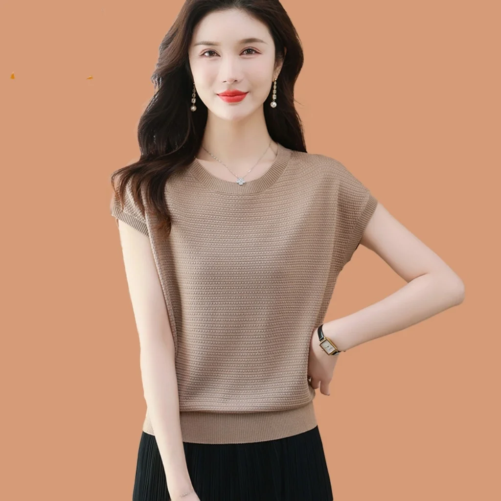 

High-End Silk Ice Fabric ort-Sve T-irt Women's Summer Thin Bat irt Top Loose Fit Knitted round Ne Casual Sle
