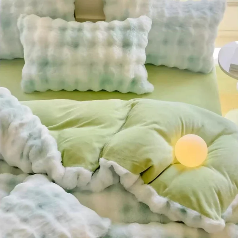 Winter Milk Fleece Sheet Bedding Four-piece Set Quilt Covers Colorful Bedspread Velvet Soft Warm Duvet Cover Purple Pillowcase