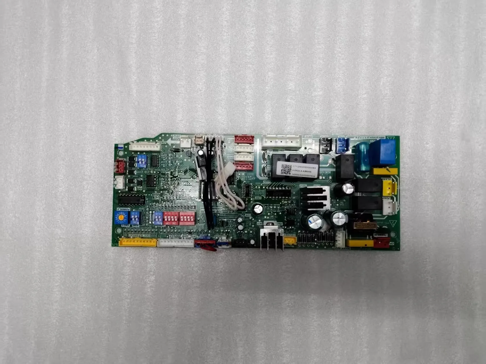 

Новая плата управления Midea Carrier 17126000A01469 17126000000383 MDV-D36Q4.D.1.1.1-2 V-EIK22-A-A 17126000000664