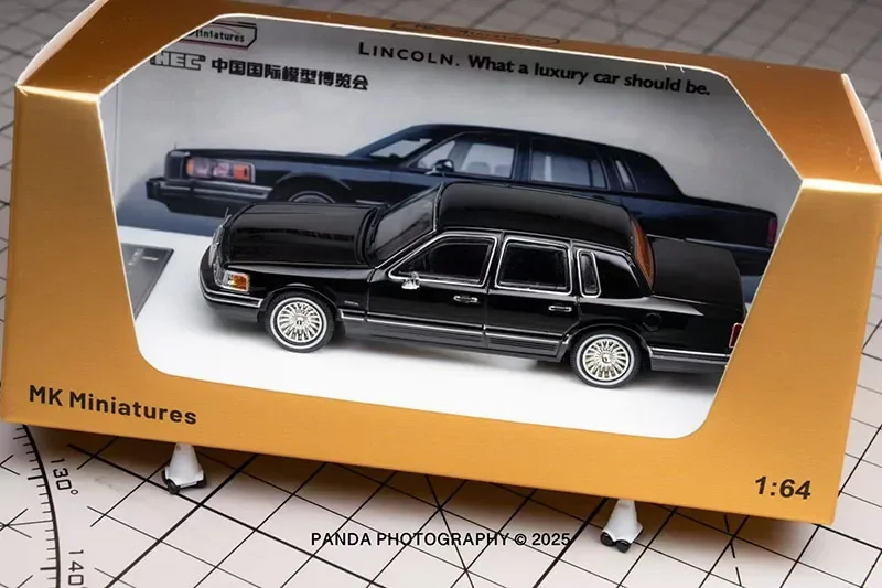 

MK Miniatures 1:64 1992 Lincoln Town Car Black Diecast Collector's Vehicle Model Car